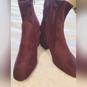 Ann Taylor  Mia loft bootie sz 6